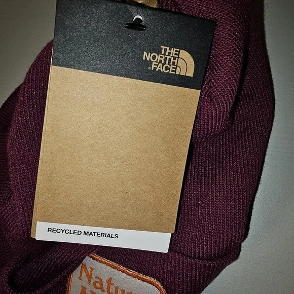 The North Face Men's Burgundy Dock Worker  Beanie "Nature Is Magic " winter hat - Picture 9 of 10